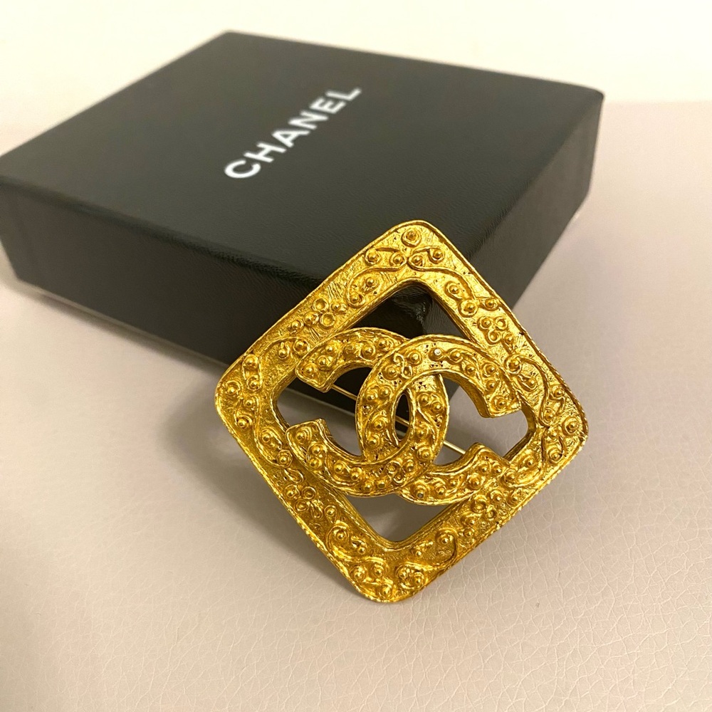 Vintage Chanel Brooch With Beautiful Details, rare find